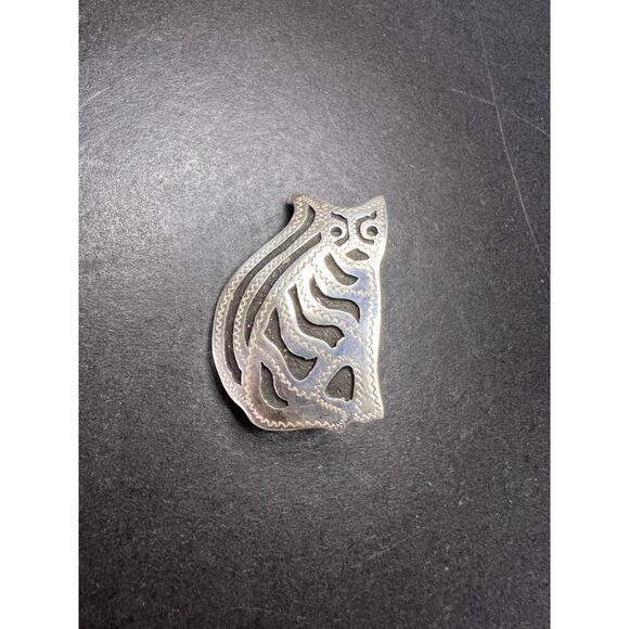 Vintage dead stock Sterling silver cat brooch - Picture 9 of 14